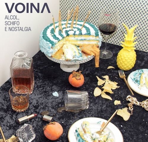 Voina, “Alcol, schifo e nostalgia”: la recensione