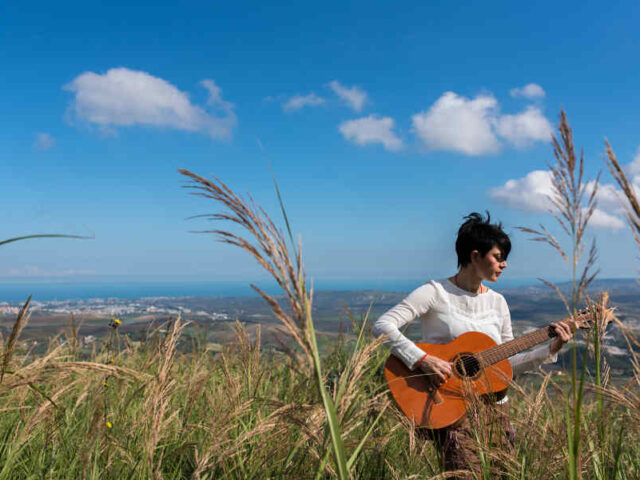 Lara Molino: ecco il video de “Lu foche de San Tumasse” #TRAKOFTHEDAY