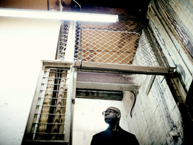 Ghostpoet: “Freakshow” è il nuovo video #TRAKOFTHEDAY