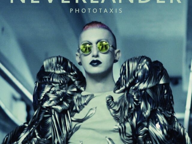 Neverlander: “Phototaxis” è il nuovo video #TRAKOFTHEDAY