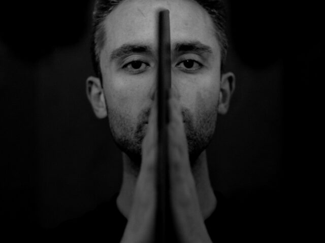 FireBase Project: in anteprima su TRAKS ecco il video di “Seagulls”!