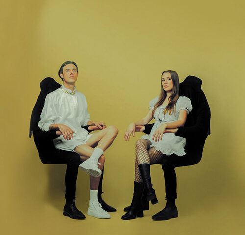 Confidence Man: ad aprile il debutto su album