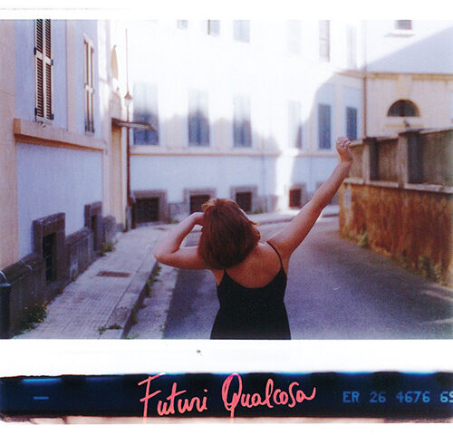 Chiara Monaldi, “Futuri qualcosa”: la recensione
