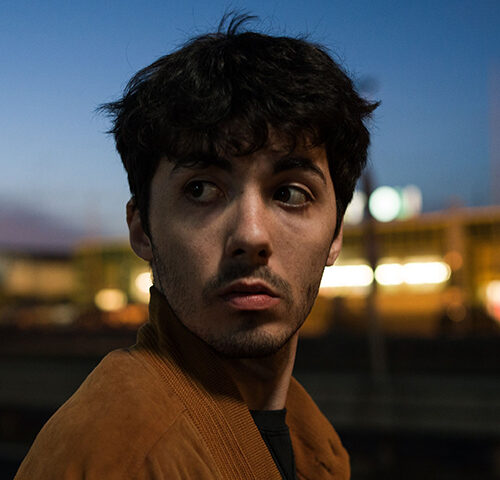 Fulminacci: “Resistenza” è il nuovo video #trakoftheday