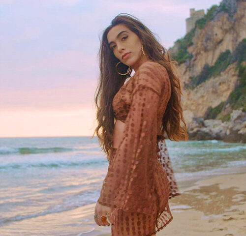 Ellynora: “Zingara” è il nuovo video #trakofthenight