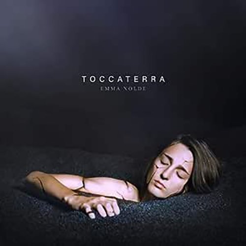 Emma Nolde, “Toccaterra”: recensione e streaming