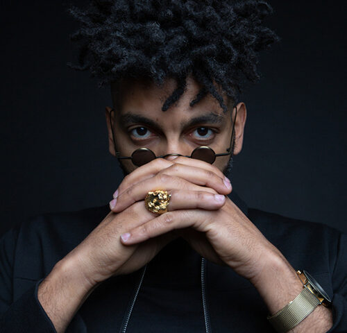 Mudimbi: “Parlami” è il nuovo video #trakofthenight