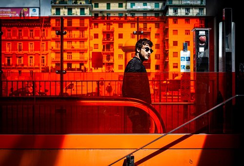 Santachiara: “Weekend da cani” è il nuovo video #trakofthenight
