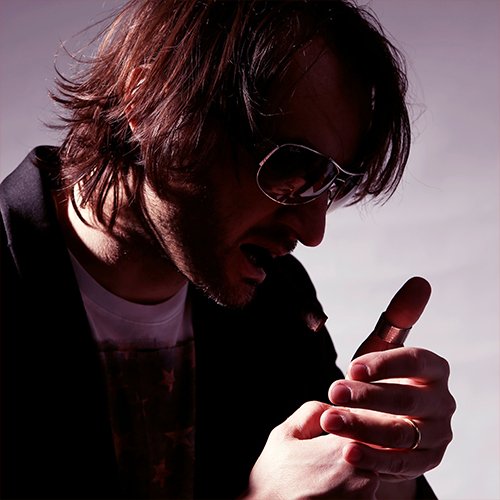 Neroloz: l’intervista #Senzacontesto
