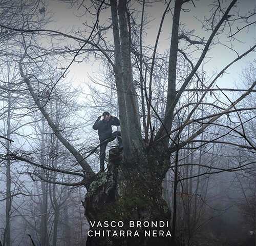 Vasco Brondi: “Chitarra nera” è il nuovo singolo