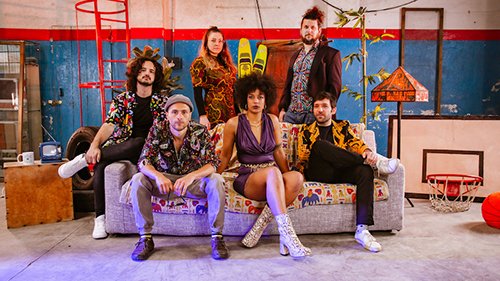 Rumba de Bodas: "Isole" è il nuovo video