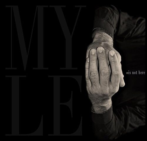 Myle, “Is not here”: la recensione