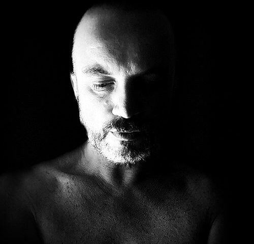 In.Visible pubblica il video di “Dark Room (In.Visible remix)”