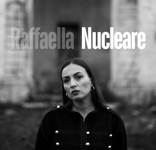 Raffaella: “Nucleare” è il nuovo singolo