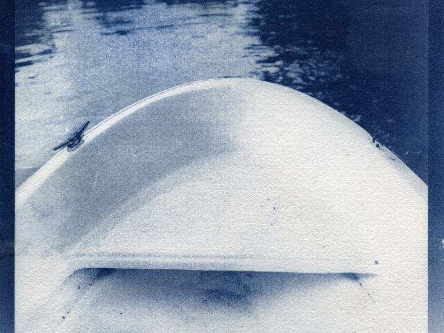 Pacì: “Ship of Fools” – ritmo istintivo e flusso sonoro instabile tra batteria e sonorità mediterranee