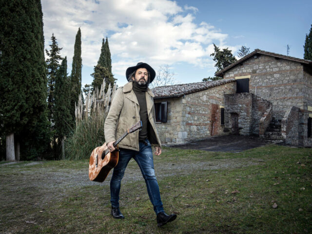 Spring Party di Re Nudo con Omar Pedrini e le Shamals #livedellasera
