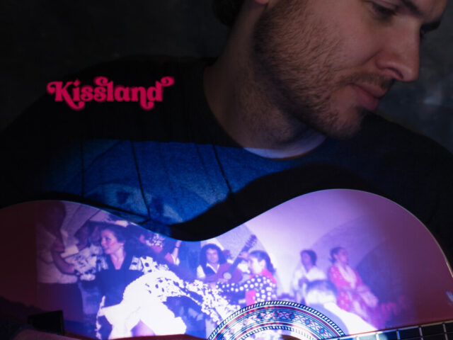 Emit, “Kissland”: la recensione