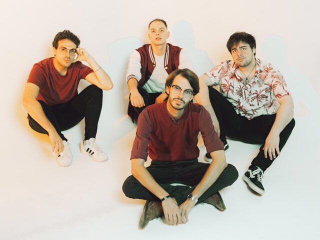 Relief: “Cristalli liquidi” in anteprima esclusiva su TRAKS