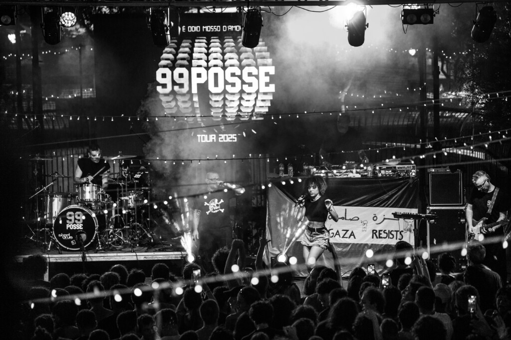99 Posse @ Giardini Luzzati: “Se i nostri brani sono sempre attuali è colpa della società”