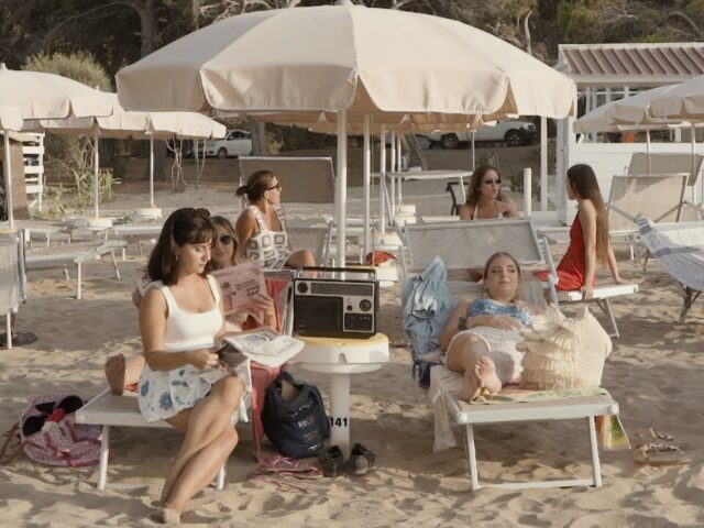 Il Cremlino: “Mare Mare” è il nuovo video