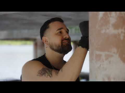 Gianluca Amore: “Pray” in anteprima esclusiva su TRAKS, tra spiritualità e liberazione emotiva