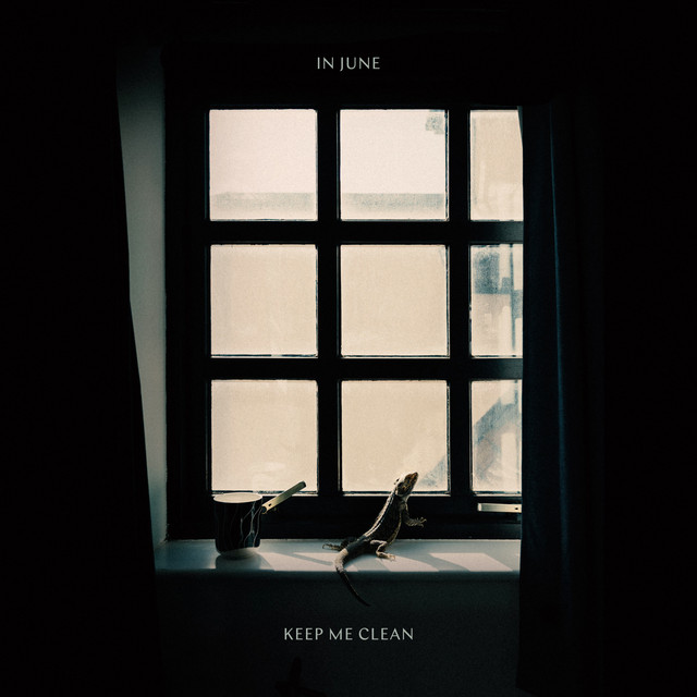 In June: “Keep Me Clean” è una riflessione luminosa sulla trasformazione #tracciadelgiorno