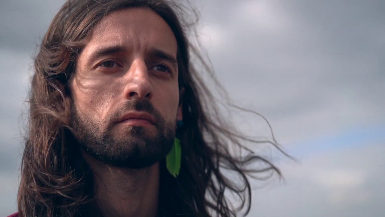 Valerio Lysander: “Non so perché succede” è il nuovo video #trakoftheday