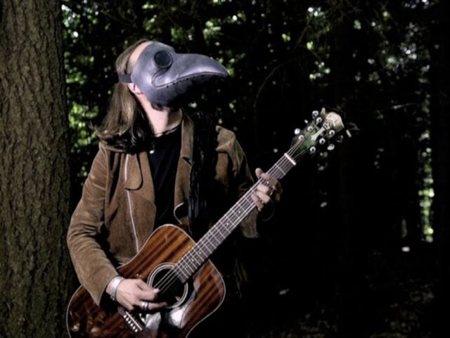 One Equals Two: “Vengeance” è il nuovo video #trakoftheday