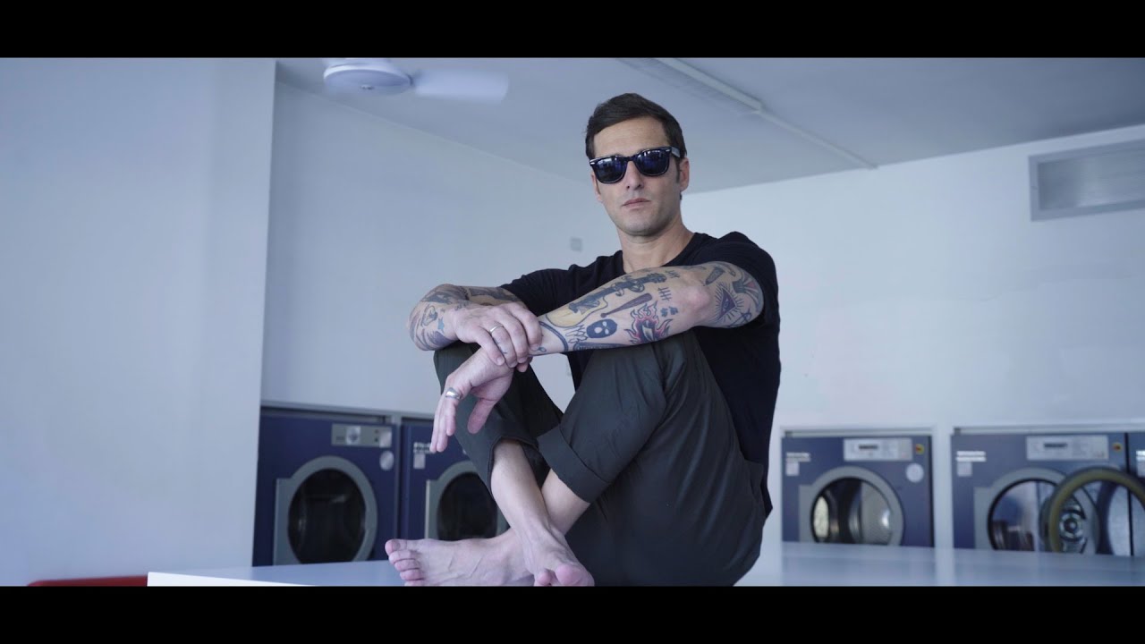 Luca Dirisio: “Come il mare a settembre” è il nuovo video