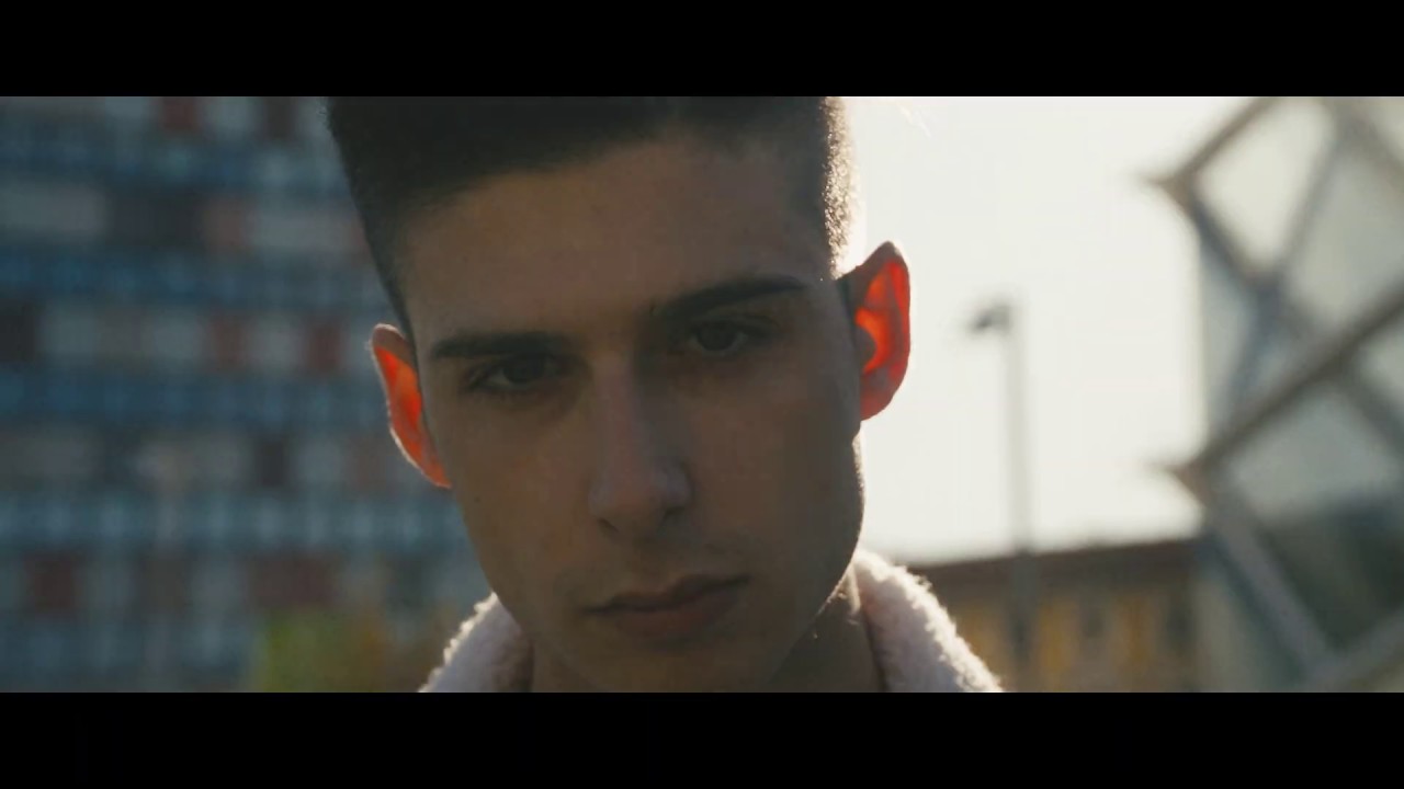 Bucaneve: “Le luci gialle dei lampioni blu” è il nuovo video #trakofthenight