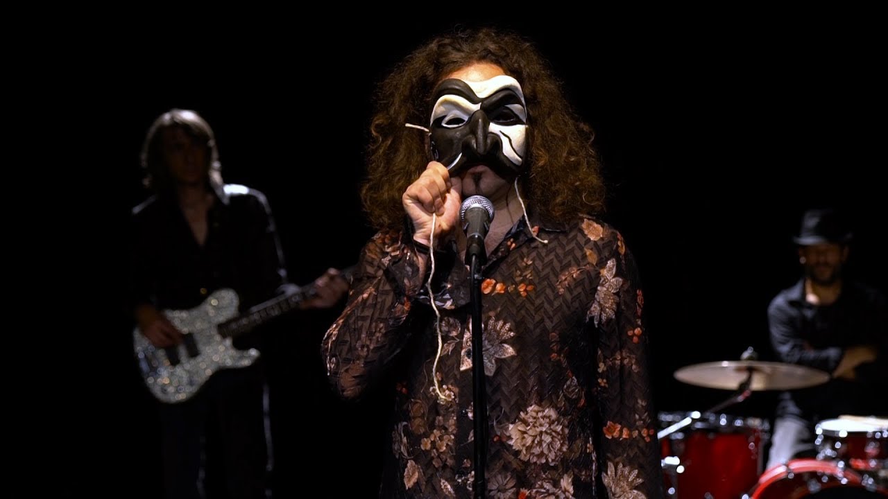 Nylon: “Niente da aggiungere” è il nuovo video #trakofthenight