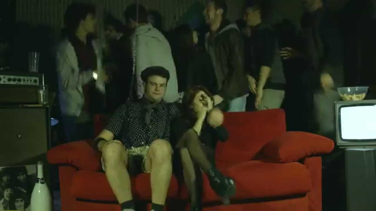 Abusivi in anteprima esclusiva: ecco il video di “Avere la barba”! #TraKoftheDay