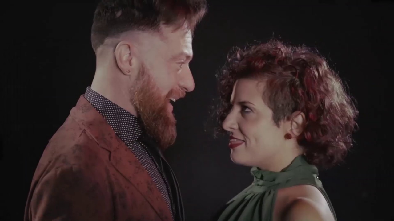 Carmelo Siracusa: il video di “Big in Japan” in anteprima su TRAKS!