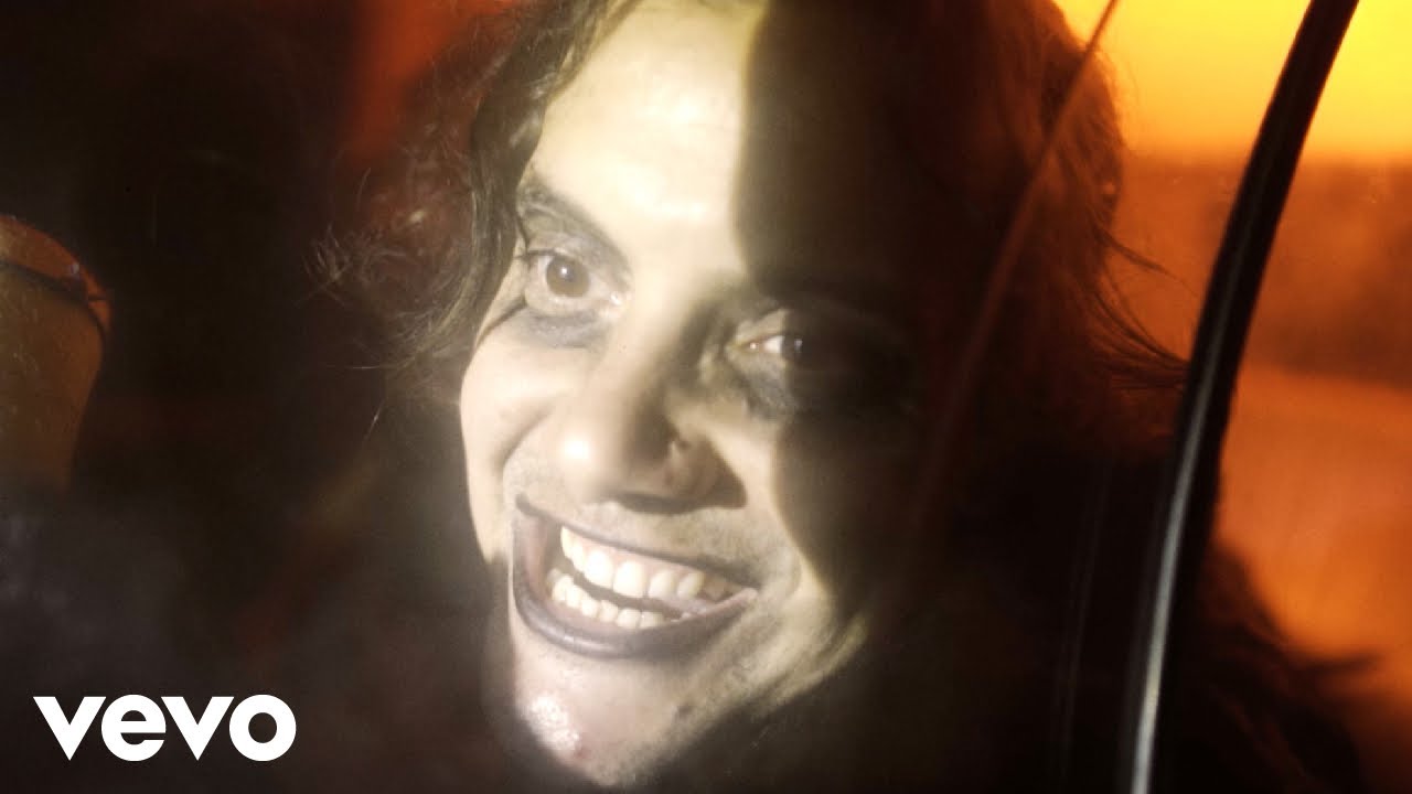 Flame Parade: “Cosmic Gathering” è il nuovo video #trakofthenight