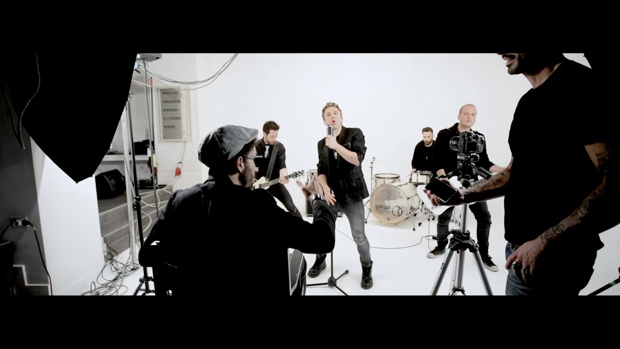 WakeUp Call: “Nel Blu dipinto di Blu” è il nuovo video #trakoftheday