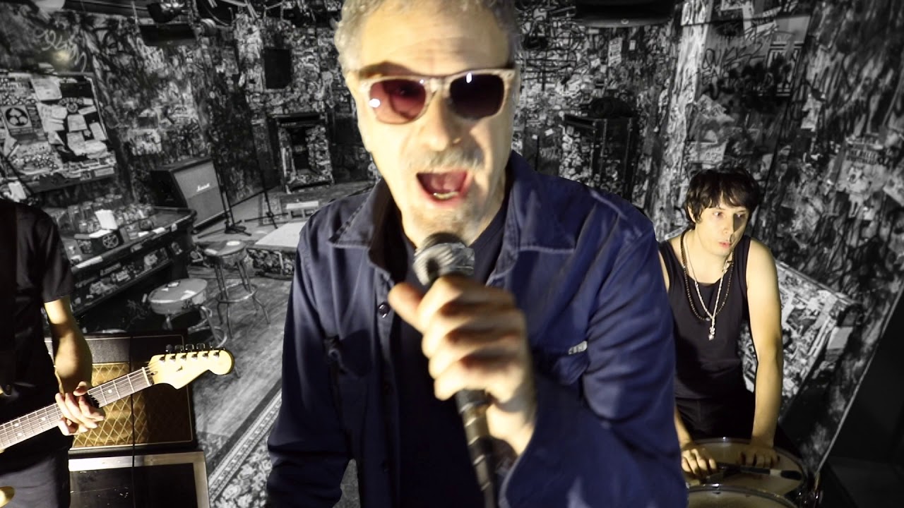 Fusari/Ferrario: “Gurubanana/Nana Bang!” è il nuovo (split) video #trakofthenight