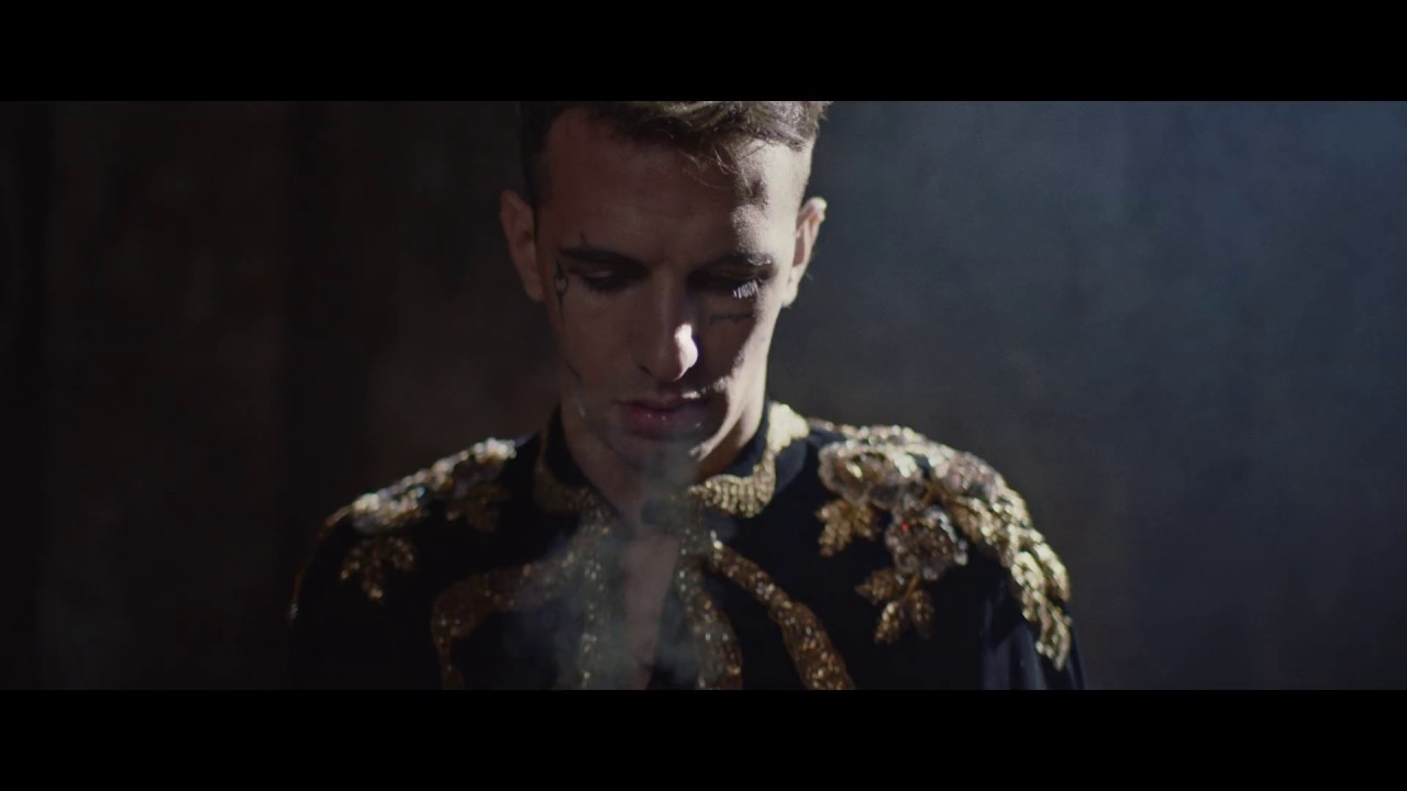 Achille Lauro: “Me ne frego” è il nuovo video
