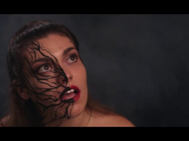 Veronica: “Kaleidoscopio” è il nuovo video #trakoftheday