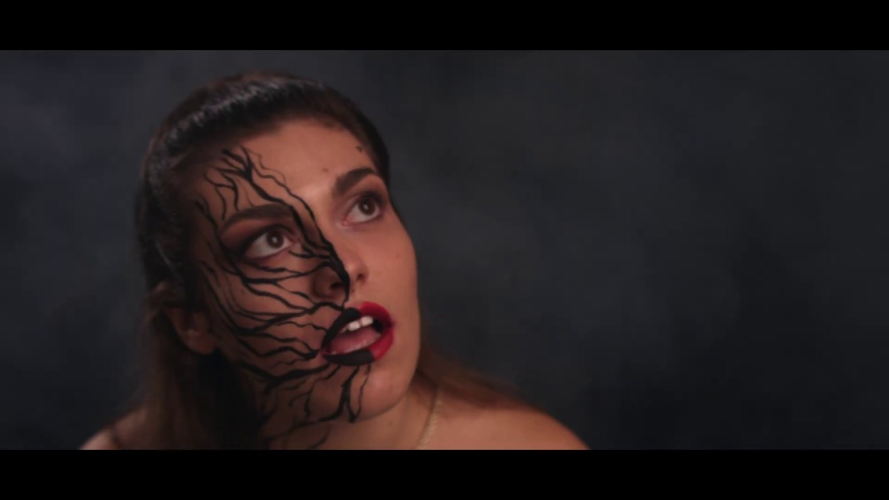 Veronica: “Kaleidoscopio” è il nuovo video #trakoftheday