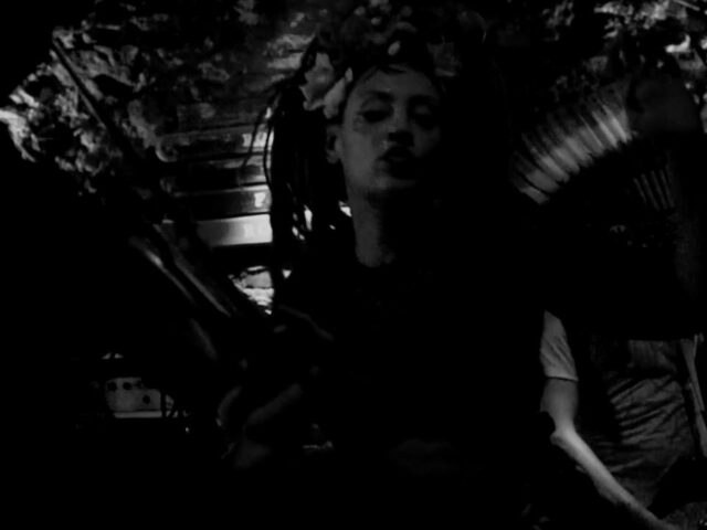 Lola & The Workaholics: “Kiss Me” è il nuovo video #trakofthenight