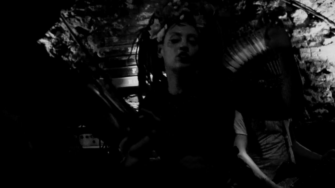 Lola & The Workaholics: “Kiss Me” è il nuovo video #trakofthenight