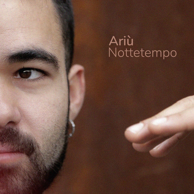 Ariù, “Nottetempo”: recensione e streaming