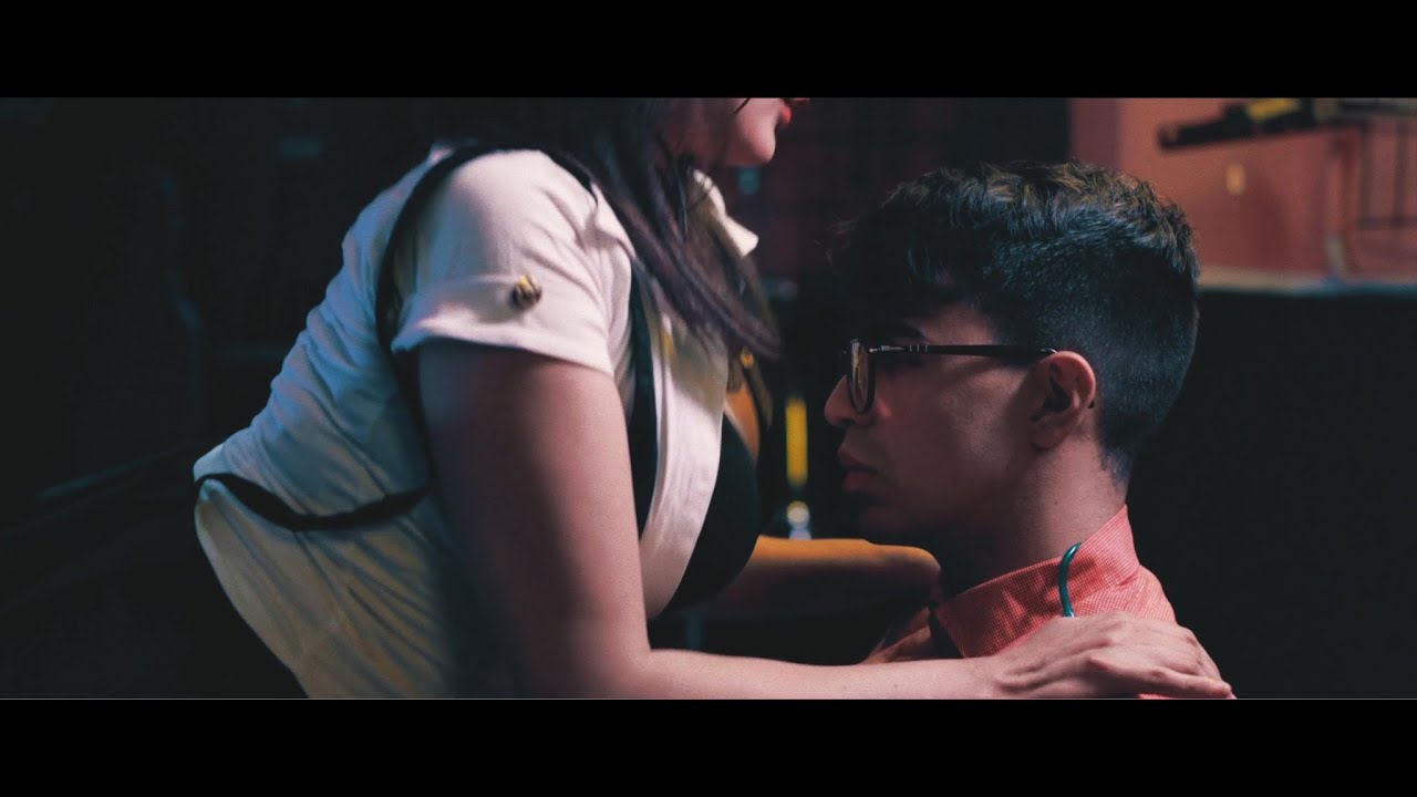 Pianoterra: “Eh?!” è il nuovo video #trakofthenight
