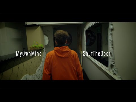 Myownmine: “Shut the Door” è il nuovo video #trakoftheday