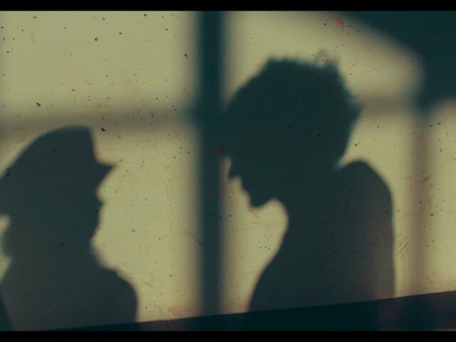 Calabi: “Mani” è il nuovo video #trakofthenight