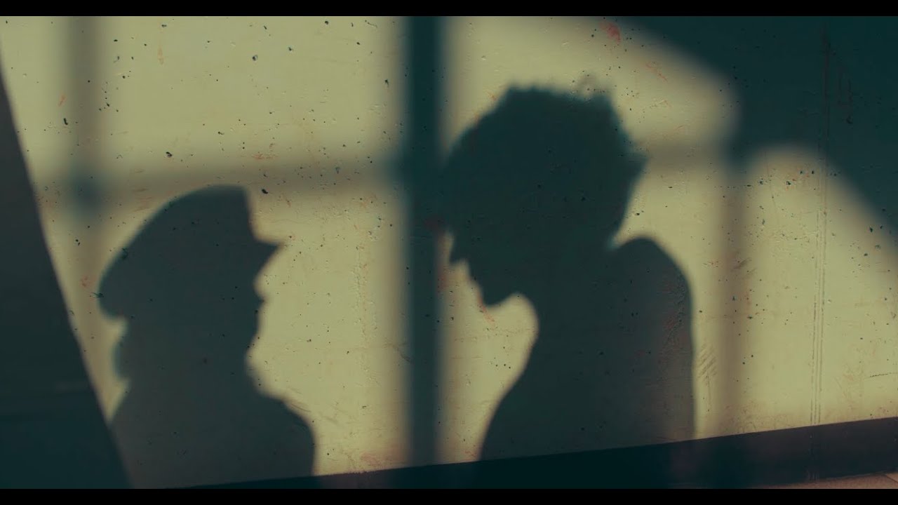 Calabi: “Mani” è il nuovo video #trakofthenight