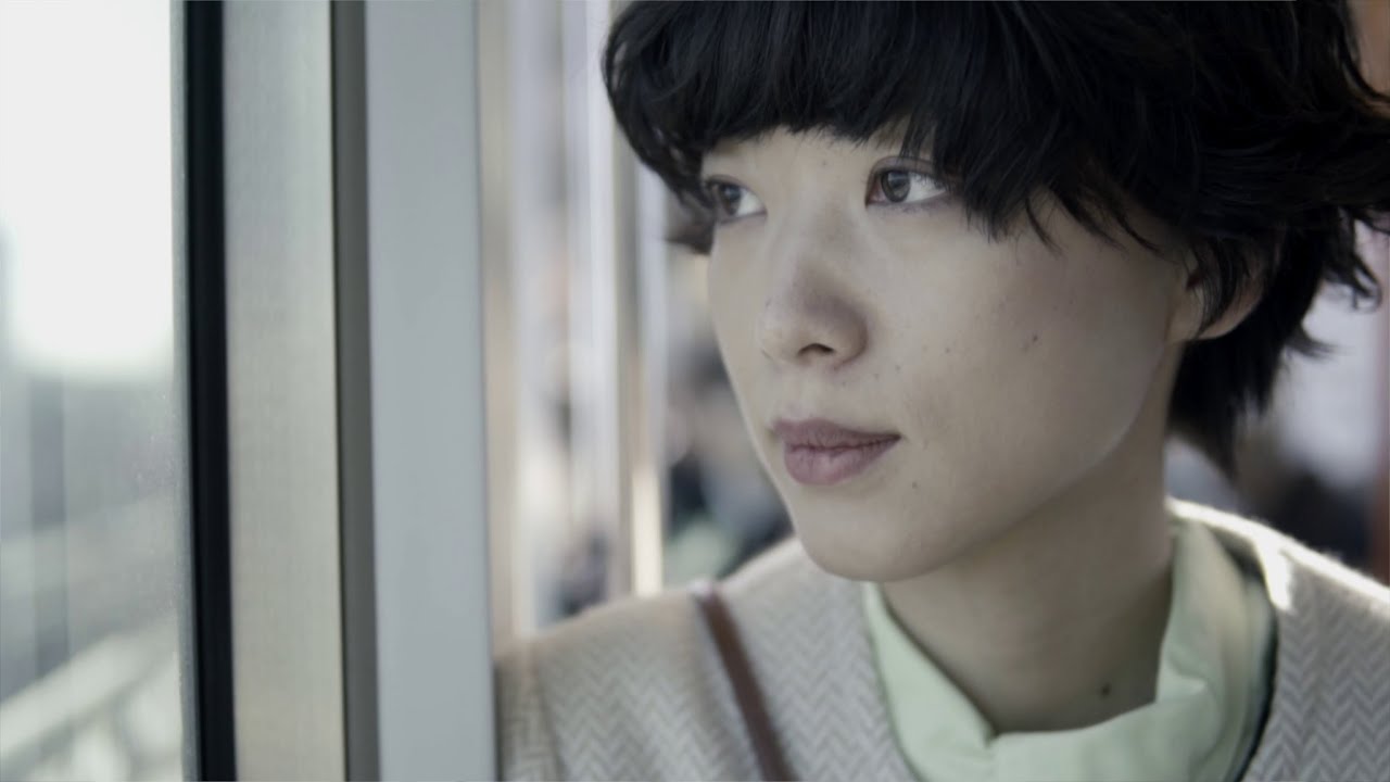 Atelier ʒenovà: “Educazione rigida” è il nuovo video #trakoftheday