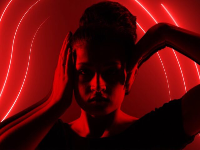 Giei: “Fuoritempo” è il nuovo video #trakofthenight