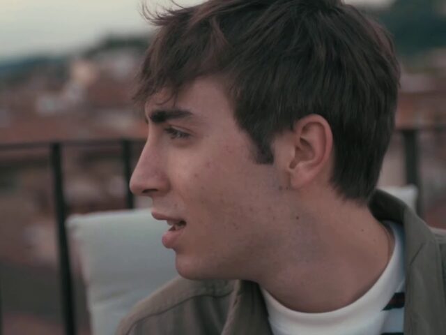Oliver: “It’s only words” è il nuovo singolo e video