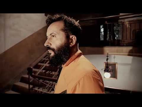 Fabrizio Tavernelli: “Cose sull’orlo” è il nuovo video #trakoftheday